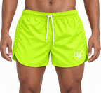 Riviera Retro zwemshort Fresh Lime, limegroen korte retro-pasvorm op een model